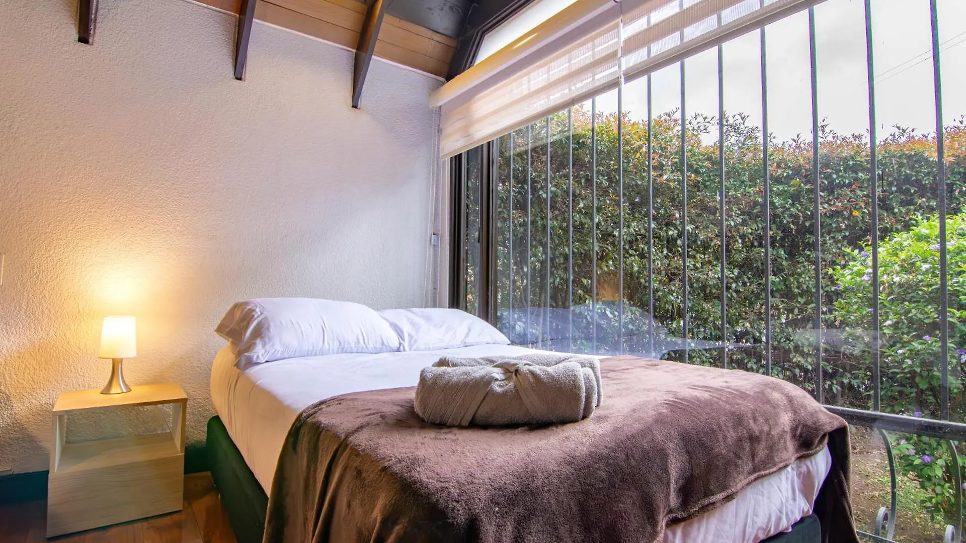 Boutique House, Chalet Suizo, Luxury Premium Stay Bogota