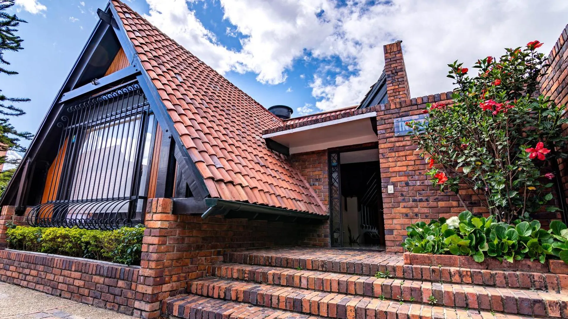 Boutique House, Chalet Suizo, Luxury Premium Stay Bogota 0*,