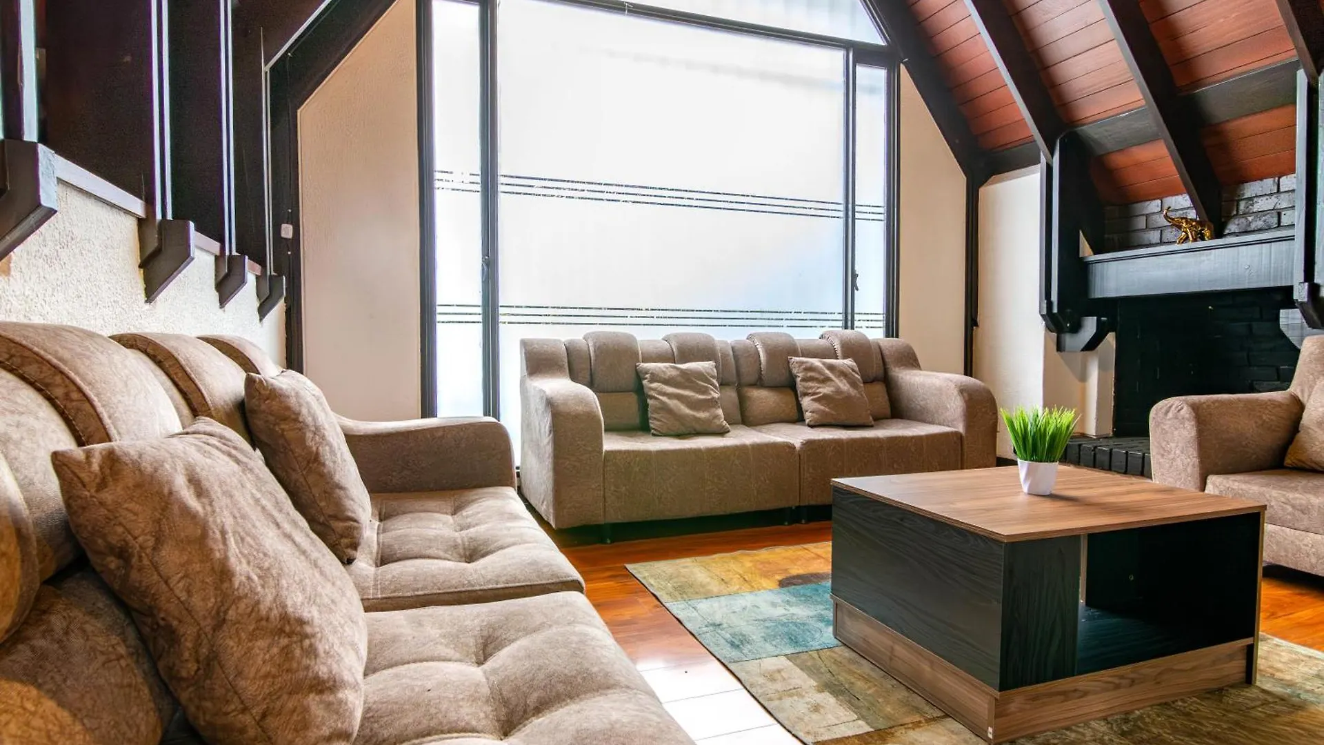 Boutique House, Chalet Suizo, Luxury Premium Stay Bogota 0*,  Colombia