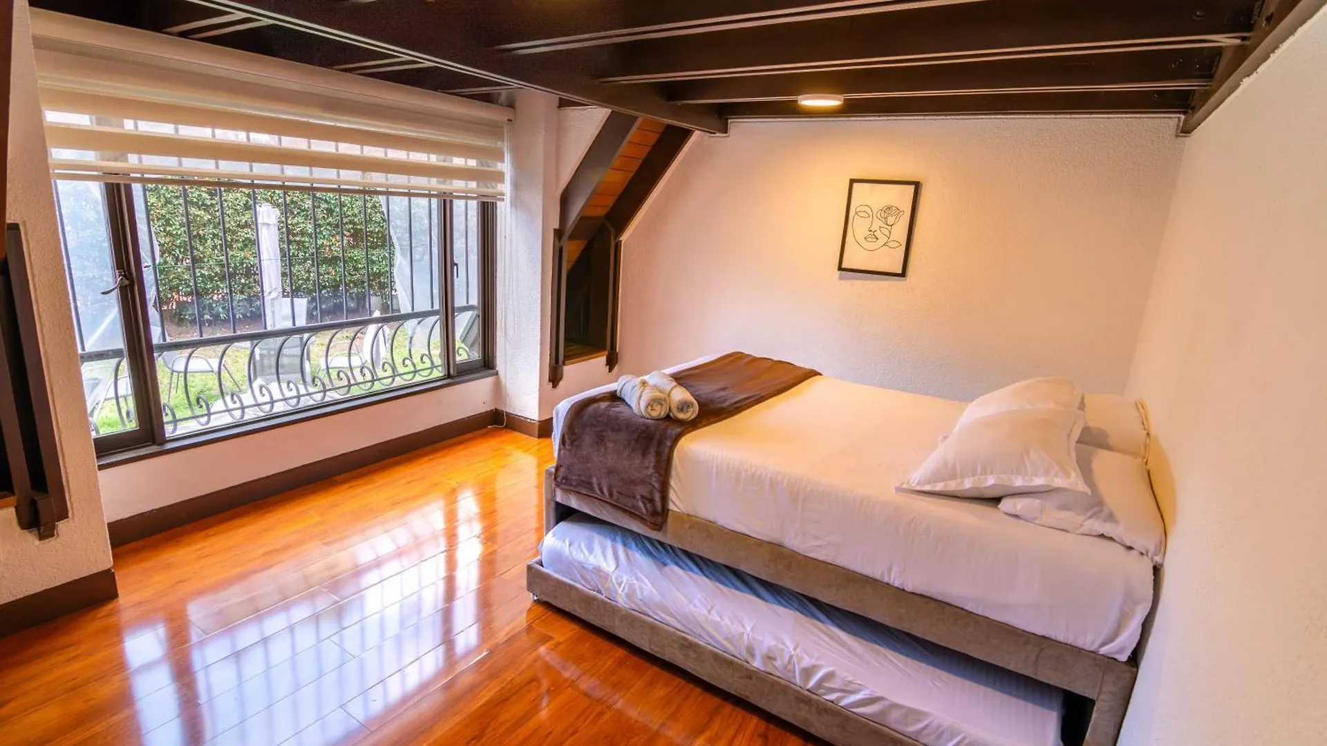 Boutique House, Chalet Suizo, Luxury Premium Stay Bogota